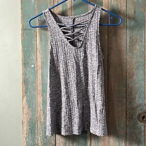 Arizona Jeans women’s XS gray tank top